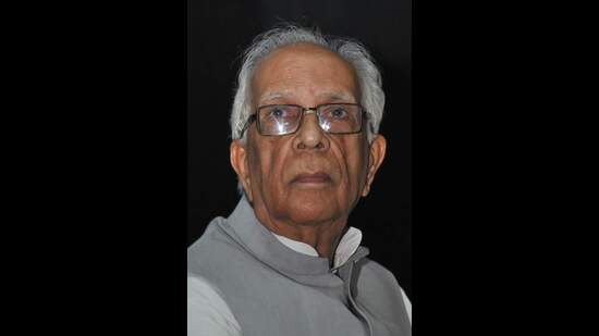 Former West Bengal govenor Keshari Nath Tripathi. (HT file)