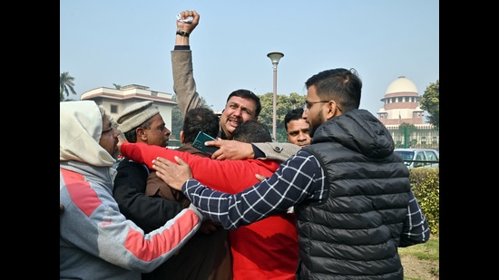 People from Haldwani celebrate after the Supreme Court order (Sanjay Sharma/JHTPhoto)