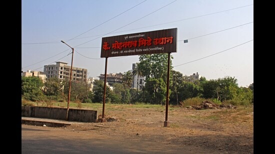 Spread over six acres (30 gunthas) – the Bhide Garden, which is the second largest garden in the Sinhagad road area – is awaiting completion since 2017 due to the paucity of funds. (Ravindra Joshi/HT PHOTO)