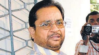 Joshi, while seeking discharge from the court, had claimed that it was Dhariwal who had business dealings and a nexus with Dawood. He had claimed that he and Dhariwal were business rivals. Joshi’s lawyer contended that he also had to let go of the intellectual property rights of his gutkha and pan masala formula. (HT Photo) Joshi, while seeking discharge from the court, had claimed that it was Dhariwal who had business dealings and a nexus with Dawood. He had claimed that he and Dhariwal were business rivals. Joshi’s lawyer contended that he also had to let go of the intellectual property rights of his gutkha and pan masala formula. (HT Photo)