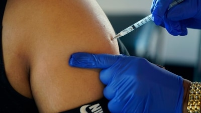When asked about the availability of the Covisheild vaccine and its lack of supply to the state and district, Adar Poonawalla said, "The central government has a lot of stock of Covisheild they can give it to the state, as of now production of Covisheild is at a halt at SII, we can start it if needed but the Covovax vaccine will get approval as a booster in the next 10 to 15 days, it works well against the Omicron variant of coronavirus." (Representative Image (AP)) When asked about the availability of the Covisheild vaccine and its lack of supply to the state and district, Adar Poonawalla said, "The central government has a lot of stock of Covisheild they can give it to the state, as of now production of Covisheild is at a halt at SII, we can start it if needed but the Covovax vaccine will get approval as a booster in the next 10 to 15 days, it works well against the Omicron variant of coronavirus." (Representative Image (AP))