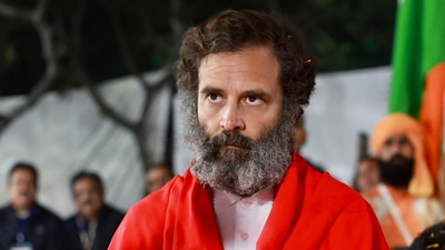 Kurukshetra: Congress leader Rahul Gandhi at the Brahma Sarovar during the party's 'Bharat Jodo Yatra' in Kurukshetra district, Sunday, (PTI) Kurukshetra: Congress leader Rahul Gandhi at the Brahma Sarovar during the party's 'Bharat Jodo Yatra' in Kurukshetra district, Sunday, (PTI)