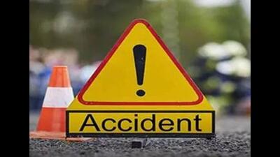 Six persons, including four college and school students and two teachers, sustained minor injuries when the bus they were travelling in rammed into a private bus on Dharamshala-McLeodganj bypass. (Image for representational purpose) Six persons, including four college and school students and two teachers, sustained minor injuries when the bus they were travelling in rammed into a private bus on Dharamshala-McLeodganj bypass. (Image for representational purpose)