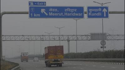 The Eastern Peripheral Expressway, maintained by the NHAI, is about 135km long and serves as an outer road for vehicles to bypass Delhi. It has two major interchanges, at Duhai and Dasna in Ghaziabad. (Sakib Ali/HT Photo) The Eastern Peripheral Expressway, maintained by the NHAI, is about 135km long and serves as an outer road for vehicles to bypass Delhi. It has two major interchanges, at Duhai and Dasna in Ghaziabad. (Sakib Ali/HT Photo)