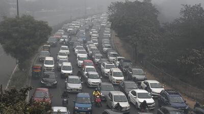 Traffic coming from DND Noida is diverted due to the Ashram flyover being shut, in New Delhi on Monday. (Raj K Raj/HT Photo) Traffic coming from DND Noida is diverted due to the Ashram flyover being shut, in New Delhi on Monday. (Raj K Raj/HT Photo)