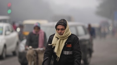 Cold wave conditions prevail in Northwest India, schools extend holidays| Top 5. (AP Photo/Manish Swarup) Cold wave conditions prevail in Northwest India, schools extend holidays| Top 5. (AP Photo/Manish Swarup)