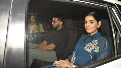 Cricketer Jasprit Bumrah and wife and television presenter Sanjana Ganesan were spotted visiting a Mumbai restaurant on Sunday. (Varinder Chawla) 
