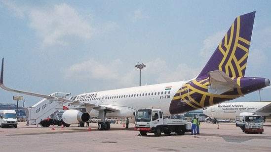 The aircraft, which had around 140 passengers onboard, landed safely at Delhi airport.(HT archive)