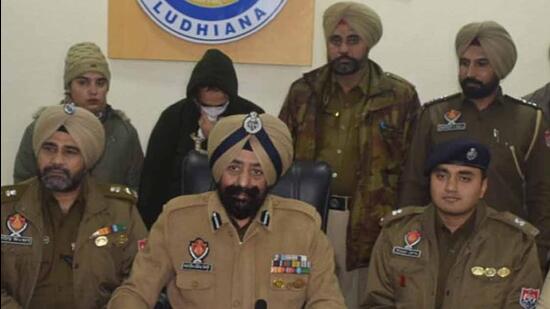 The accused, deputy superintendent at the Mansa jail in police custody in Ludhiana. (HT Photo)