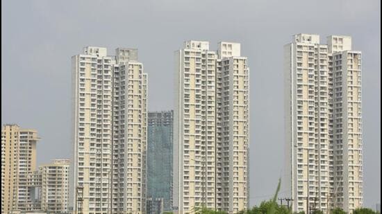 The petitioners said they had booked flats in Wish Town project’s Jaypee Kasa Isles tower in 2010 with an assurance of delivery within 36 months. But the promoter deliberately did not deliver the flats despite collecting 95% of the payment against their respective flats, the plea said. (Sunil Ghosh/HT Photo)