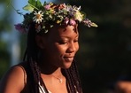 Instead of using unsustainable and expensive accessories, adorn your beautiful locks with flowers because you can never go wrong with flowers and they are both environmentally friendly and affordable(Pexels) Instead of using unsustainable and expensive accessories, adorn your beautiful locks with flowers because you can never go wrong with flowers and they are both environmentally friendly and affordable(Pexels)