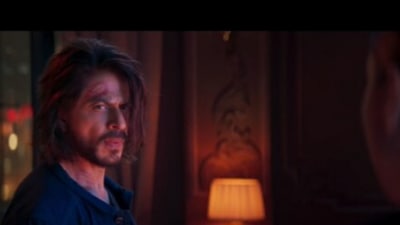 A scene from Pathaan trailer featuring Shah Rukh Khan. (Twitter/@iamsrk)