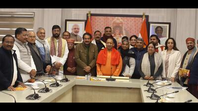 Uttar Pradesh CM Yogi Adityanath reviewed investment and development projects being implemented in Agra, Saharanpur, Azamgarh, Jhansi and Moradabad divisions with local MPs and MLAs in Lucknow on Tuesday. (Sourced) Uttar Pradesh CM Yogi Adityanath reviewed investment and development projects being implemented in Agra, Saharanpur, Azamgarh, Jhansi and Moradabad divisions with local MPs and MLAs in Lucknow on Tuesday. (Sourced)