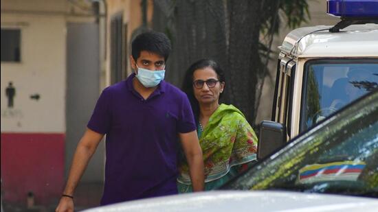 Former ICICI Bank MD & CEO Chanda Kochhar walks out of Byculla Women's prison in Mumbai on Tuesday. (HT photo/Bhushan Koyande)