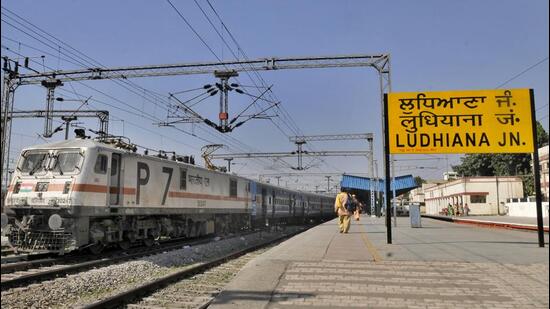 Railway Protection Force officials said despite registering over 2,000 cases against trespassers in 2022 by the Northern Division, regular incidents of train accidents were reported on the stretch between Ludhiana to Sahnewal followed by Ludhiana-Goraya. section. (HT Photo)