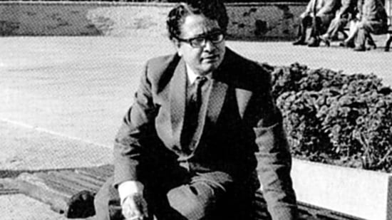 Writer Mohan Rakesh(Photo: Antim Satrein / Radhakrishan Prakashan)