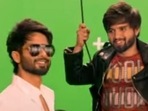 Shahid Kapoor shares video of 'fake Shahid' shooting fake Farzi trailer. Shahid Kapoor shares video of 'fake Shahid' shooting fake Farzi trailer.