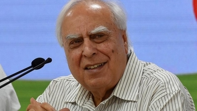 Kapil Sibal said he agress with Mohan Bhagwat that Hindustan should remain Hindustan. Kapil Sibal said he agress with Mohan Bhagwat that Hindustan should remain Hindustan.