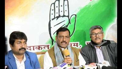Bihar state Congress president Akhilesh Prasad Singh addresses a press conference in Patna on Wednesday. (Santosh Kumar/HT Photo) Bihar state Congress president Akhilesh Prasad Singh addresses a press conference in Patna on Wednesday. (Santosh Kumar/HT Photo)