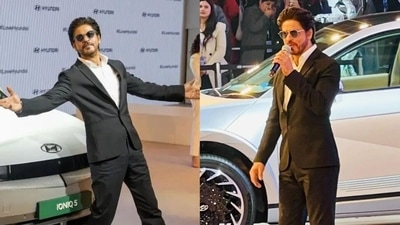 Shah Rukh Khan sang a DDLJ song at a Noida event. Shah Rukh Khan sang a DDLJ song at a Noida event.