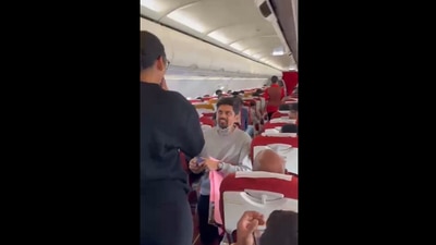 Man proposes his fiancee on an Air India flight Man proposes his fiancee on an Air India flight
