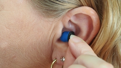 Ear popping in winters: Causes, tips to relieve it, prevention, treatment options (Photo by Mark Paton on Unsplash) Ear popping in winters: Causes, tips to relieve it, prevention, treatment options (Photo by Mark Paton on Unsplash)