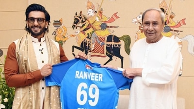 Ranveer Singh arrived in Cuttack on Wednesday to take part in pre-event festivities at the Barabati Stadium. (source:Twitter/@Naveen_Odisha)