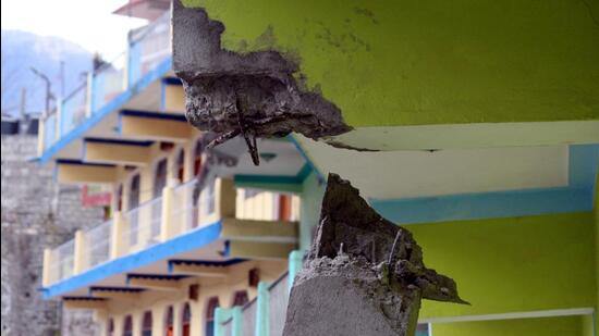 A structurally damaged house in Joshimath. (AFP)