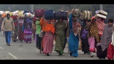 Pilgrims arriving at the Magh Mela area in Prayagraj. (HT FILE PHOTO) Pilgrims arriving at the Magh Mela area in Prayagraj. (HT FILE PHOTO)