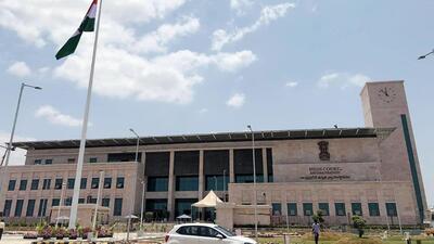Stating that the GO appeared to be against the rules, the Andhra Pradesh high court posted the case to January 20 for further hearing after asking the state government to file a counter affidavit on the petition by then. (HT Archives) Stating that the GO appeared to be against the rules, the Andhra Pradesh high court posted the case to January 20 for further hearing after asking the state government to file a counter affidavit on the petition by then. (HT Archives)