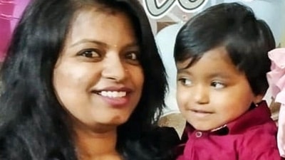 Tejaswini Kumar with her son Vihan, who died in the metro pillar collapse in Bengaluru on Tuesday. (ANI) Tejaswini Kumar with her son Vihan, who died in the metro pillar collapse in Bengaluru on Tuesday. (ANI)