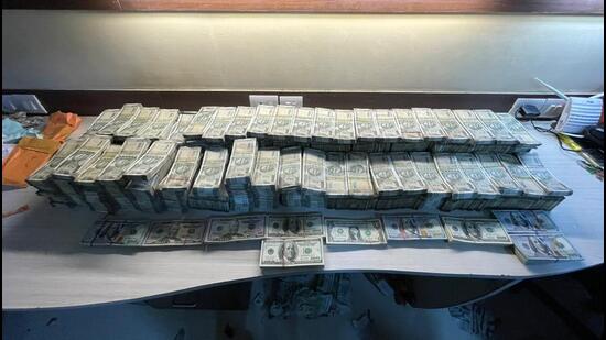 Fraud case against city firm: CBI raids 12 locations, seizes $90,413 and <span class='webrupee'>₹</span>1.99 crore in Andheri