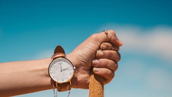 Analog watches make for a stylish fashion accessory. (Pexels)