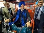 Union Minister Hardeep Singh Puri inaugurating the Ethanol Pavilion at Auto Expo 2023.(PTI) Union Minister Hardeep Singh Puri inaugurating the Ethanol Pavilion at Auto Expo 2023.(PTI)