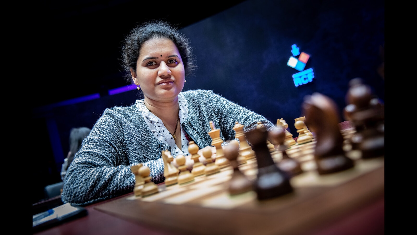 Indian Chess Player, Koneru Humpy with her family News Photo