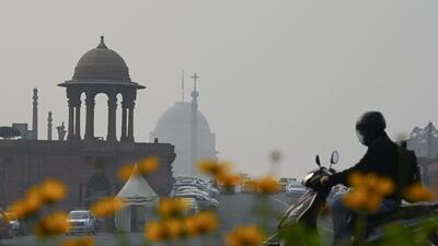 The average 24-hour AQI was 371 on Thursday. (Hindustan Times) The average 24-hour AQI was 371 on Thursday. (Hindustan Times)