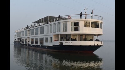 The cruise would pass through five states and 27 rivers of India and Bangladesh. (HT) The cruise would pass through five states and 27 rivers of India and Bangladesh. (HT)