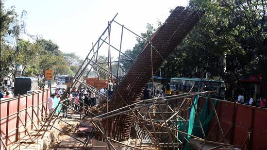 Karnataka high court took suo motu cognisance of the metro pillar collapse in Bengaluru in which a mother and her son were killed. (ANI)