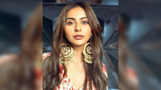 Rakul Preet's outfit is a creation of ace Indian designer Arpita Mehta.&nbsp;(Instagram/@rakulpreet)