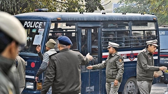 A convoy carrying the accused of Kanjhawala Accident case arrives to get produced at Rohini Court in New Delhi, India, on Thursday, January 05, 2022. (Photo by Sanchit Khanna/Hindustan Times)