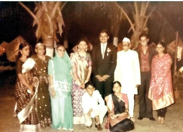 Kruttika (extreme right in pink) with her family at her cousin’s wedding Kruttika (extreme right in pink) with her family at her cousin’s wedding