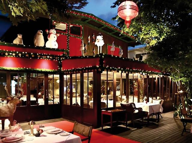 Le Cabanon is French but its large garden is distinctively Bangkok Le Cabanon is French but its large garden is distinctively Bangkok