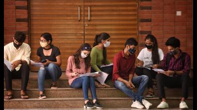 In Britain, top universities are battling to win the academically brightest international students. They show no desire to reverse this trend and send their best students abroad. This is not to say there is no interest among international students in coming to India. Still, it is far from being a demand for foreign education at an affordable cost. So, achieving substantially cheaper costs will take a lot of work. (HT PHOTO) In Britain, top universities are battling to win the academically brightest international students. They show no desire to reverse this trend and send their best students abroad. This is not to say there is no interest among international students in coming to India. Still, it is far from being a demand for foreign education at an affordable cost. So, achieving substantially cheaper costs will take a lot of work. (HT PHOTO)