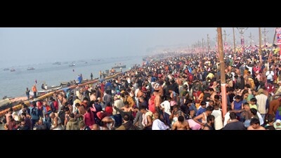 Lakhs of pilgrims took a holy dip at Sangam ghats on the second bathing festival of Makar Sankranti at Magh Mela in Prayagraj on Saturday. (Anil Kumar Maurya/HT) Lakhs of pilgrims took a holy dip at Sangam ghats on the second bathing festival of Makar Sankranti at Magh Mela in Prayagraj on Saturday. (Anil Kumar Maurya/HT)