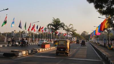 PMC has beautified the Bund Garden road stretch ahead of the G20 meetings in the city. (Ravindra Joshi/HT PHOTO)