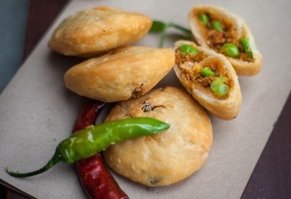 Matar Kachori (HT PHOTO) Matar Kachori (HT PHOTO)