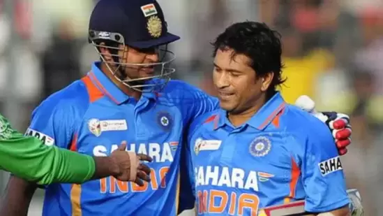 Suresh Raina with Sachin Tendulkar(File)