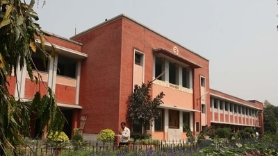 Professor Rama said college administration must have had a discussion with students before taking the decision to stop serving non-veg food. (Hindustan Times) Professor Rama said college administration must have had a discussion with students before taking the decision to stop serving non-veg food. (Hindustan Times)