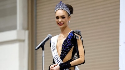 R'Bonney wears the gorgeous Miss Universe crown for the first time while interacting with the media during the 71st Miss Universe press conference. (Getty Images via AFP) R'Bonney wears the gorgeous Miss Universe crown for the first time while interacting with the media during the 71st Miss Universe press conference. (Getty Images via AFP)