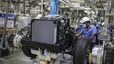 Toyota has committed to carbon neutrality by 2050 and aims to achieve net zero carbon in manufacturing operations by 2035 (Bloomberg Photo) Toyota has committed to carbon neutrality by 2050 and aims to achieve net zero carbon in manufacturing operations by 2035 (Bloomberg Photo)